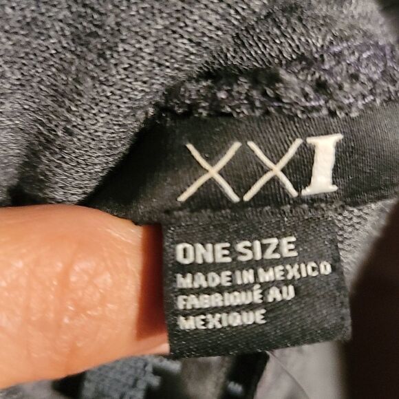 XXI Gray Poncho   - Picture 4 of 5